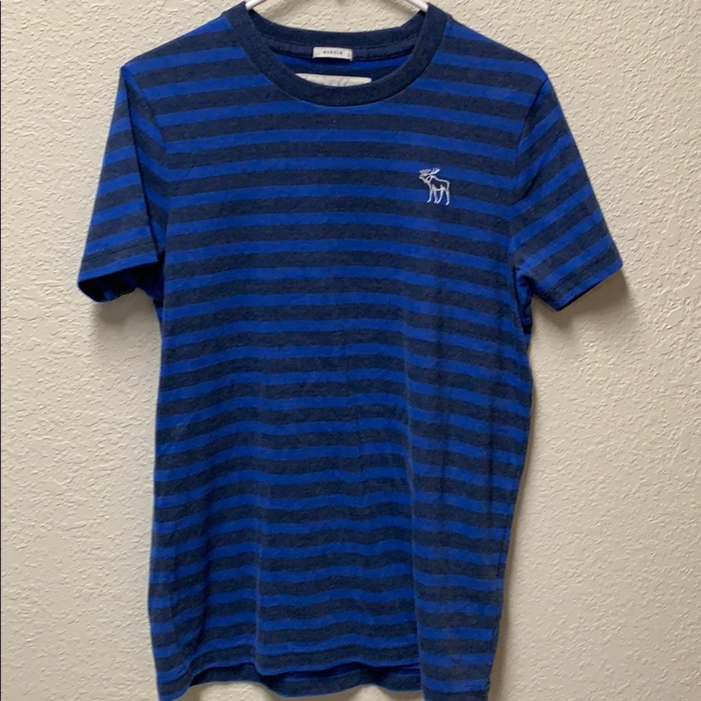 Men’s A&F short Sleeve tee, muscle